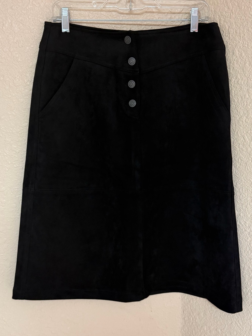 4/$20 89th & Madison Black A-Line Button-Front Skirt